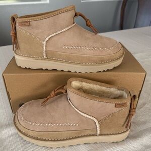 UGG ULTRA MINI CRAFTED REGENERATE BOOT